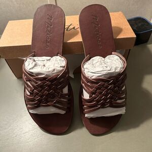 Matisse chocolate leather sandals new in box 9
